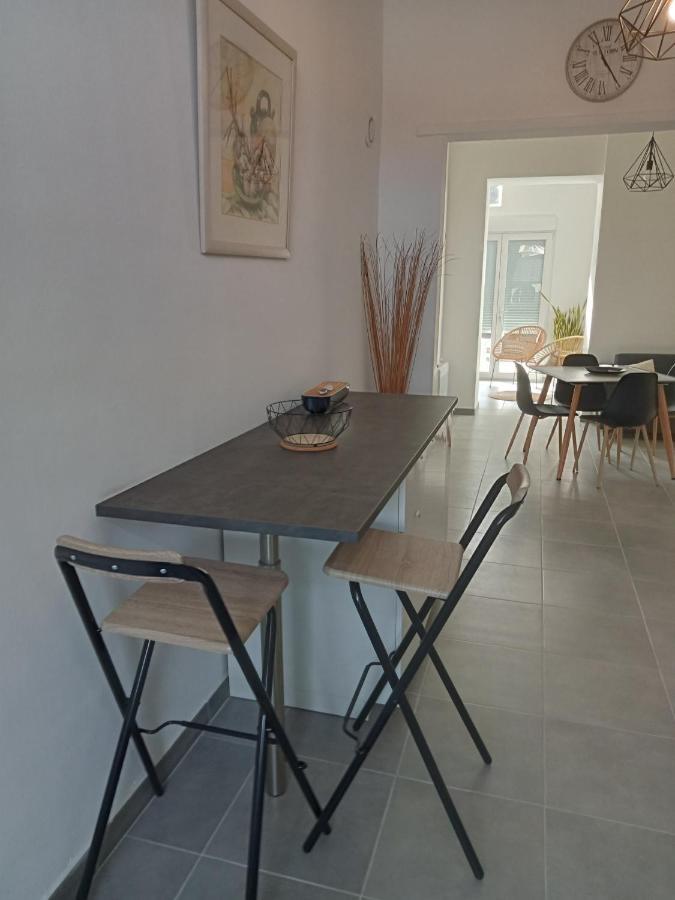 Chez Jean.Mi Apartment Millas Bagian luar foto